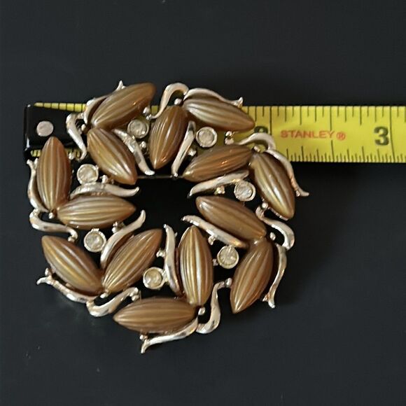 VTG Kramer Brown Almond Rhinestone Round Brooch Pin - Picture 6 of 6